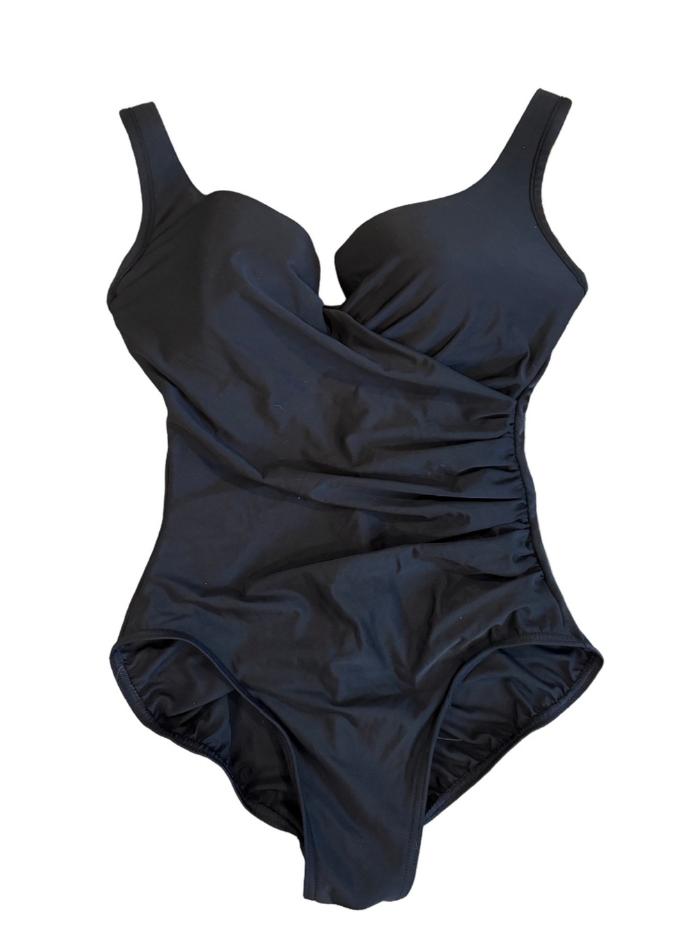 Miraclesuit Sz 12 black one piece swimsuit. Underwire slimming classic pin-up